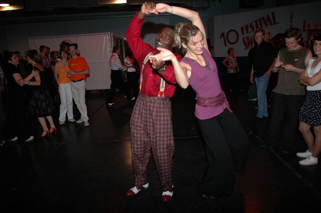 min 2007 11 10 fous swing 217